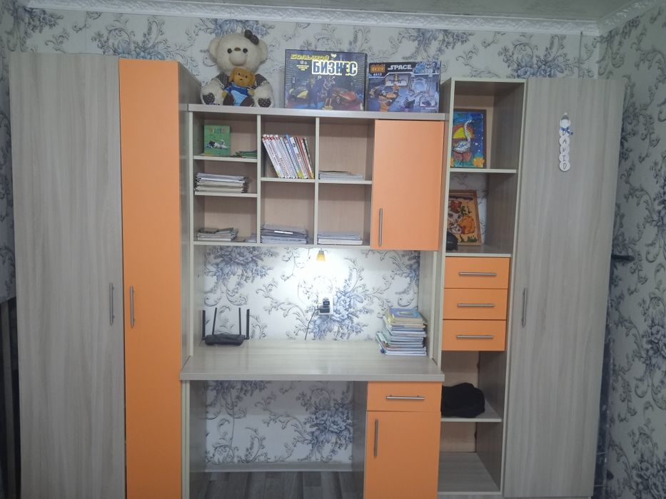 Продам детскую стенку