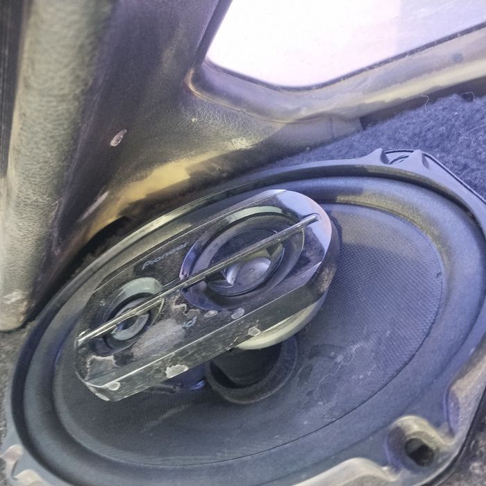 Продам колонки есть ещё саб звоните