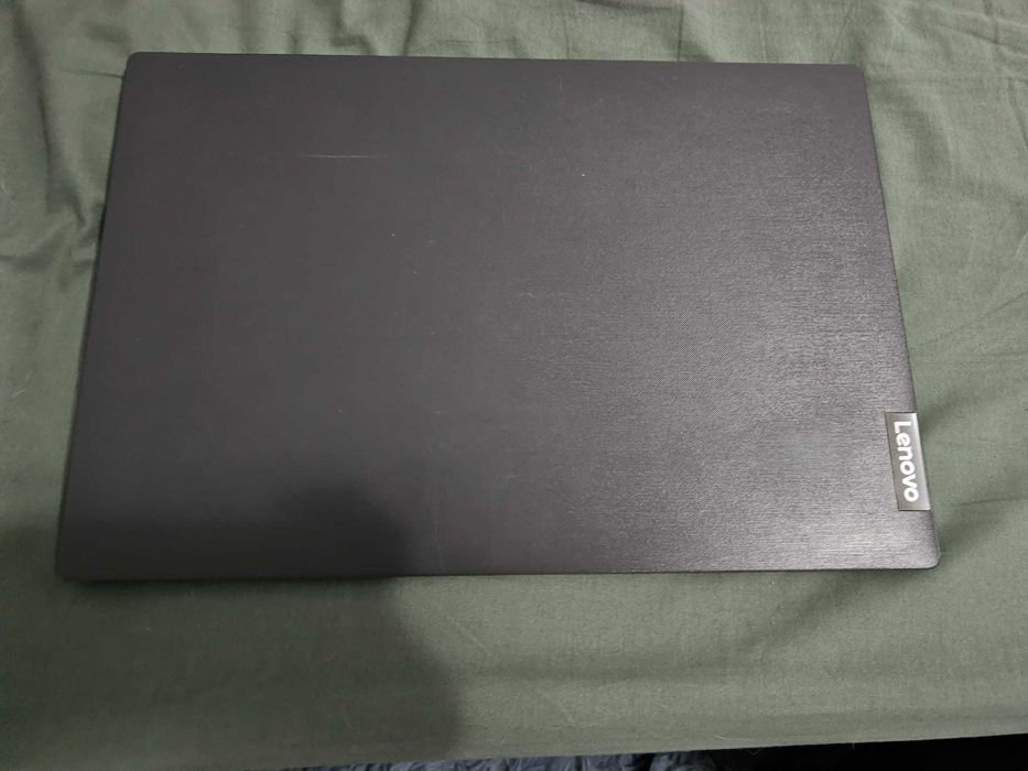 Laptop Lenovo V15-ADA