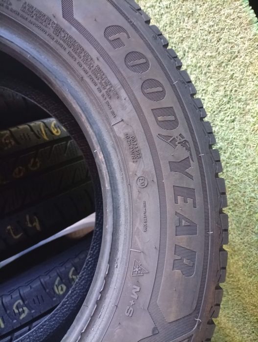 215 65 16 c Goodyear m+s