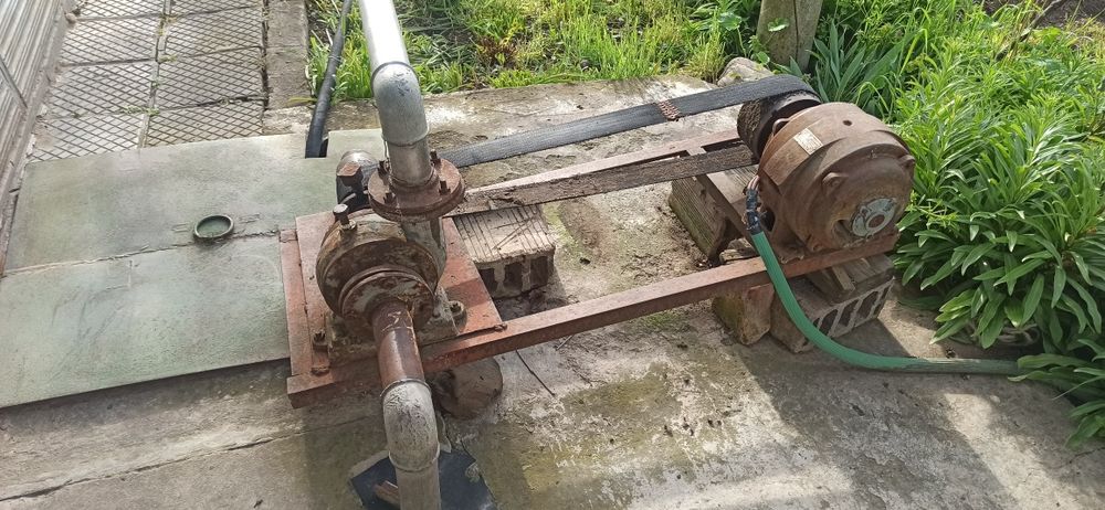 Водна помпа трифазниа