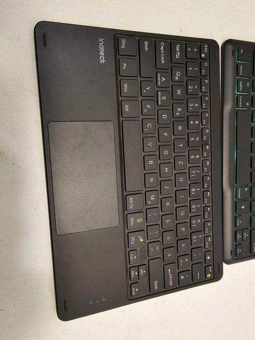 Pachet 2 Tastaturi Wireless Bluetooth Inateck Touchpad si Tastatura Iluminata