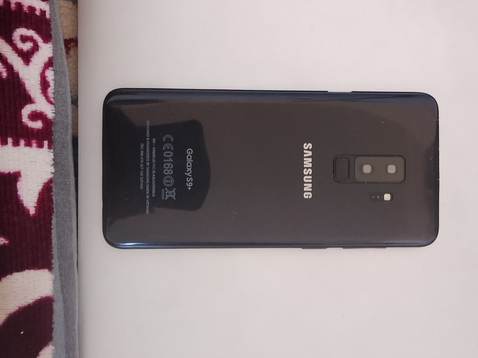 Самсунг Galaxy s9+