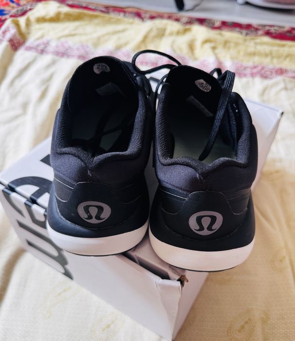 Продам оригиналные кроссы 40