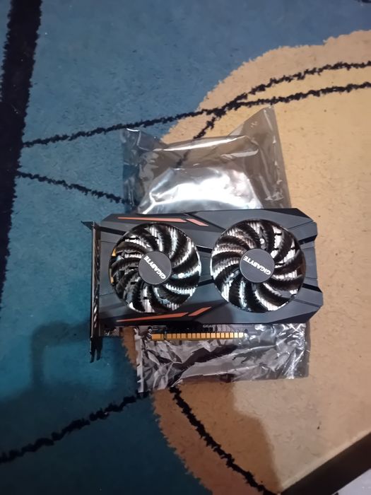 Vind placa video gtx 1050 IT
