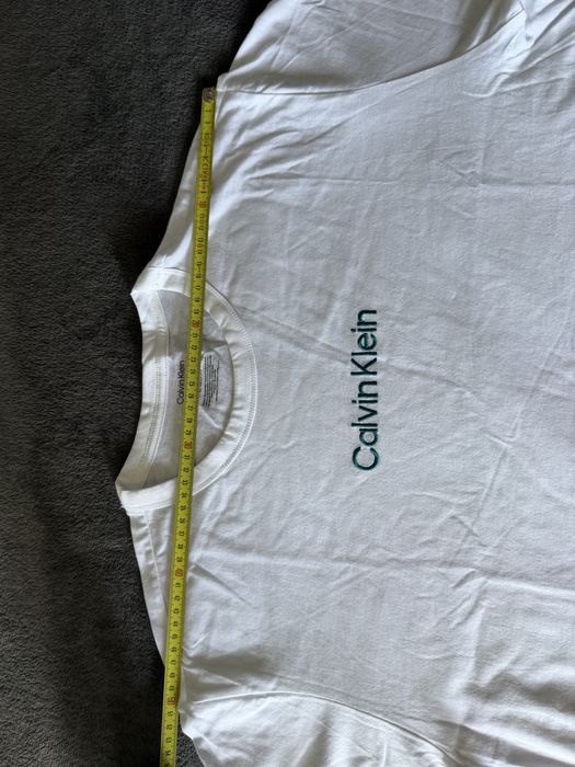 Calvin Klein crew neck tricou alb cu logo piept brodat marimea XL nou original