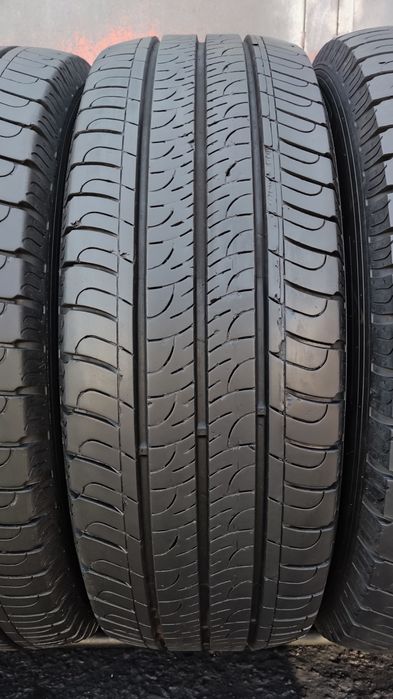 4бр. летни бусови гуми 215/65/16C GoodYear Efficient Grip Cargo
dot22