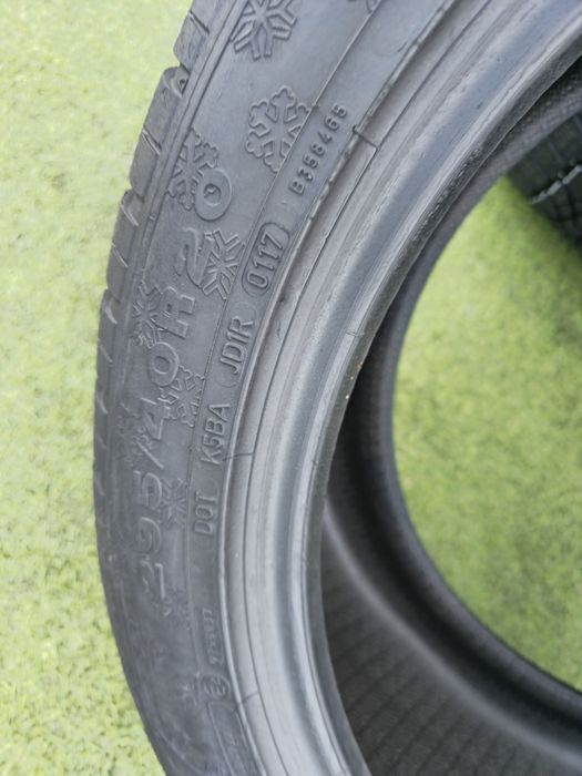 Set 255.45.20  295.40.20 dunlop m+s