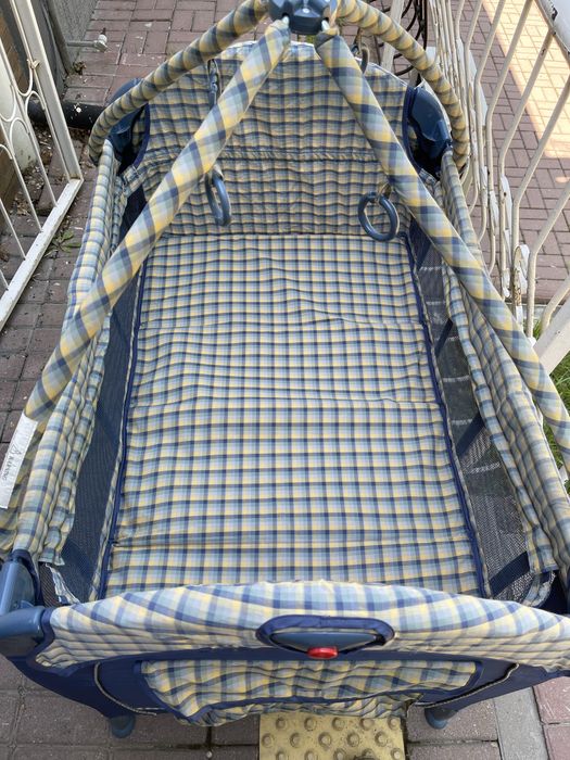 Продаю складной манеж для ребенка