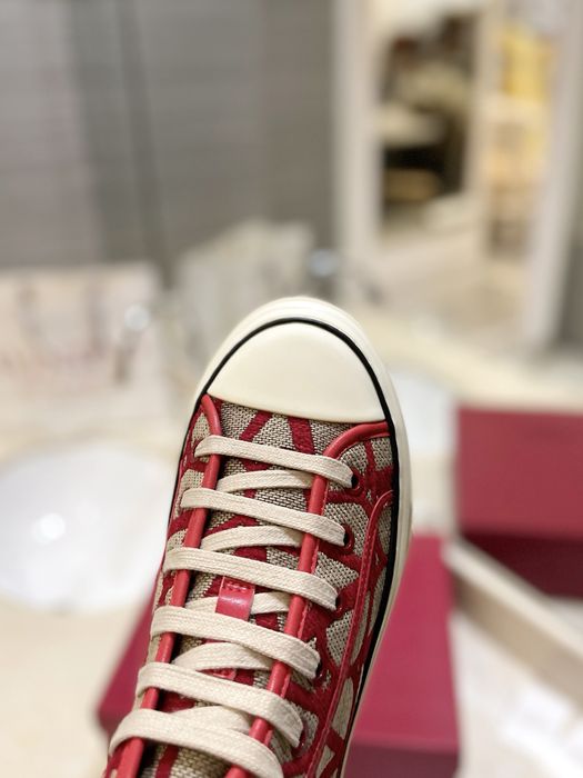 Tenesi Valentino 35-44