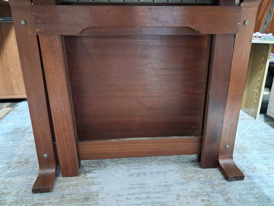 Продам стол книжка раскладной