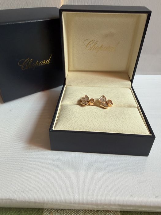 Нови обеци с кутия chopard