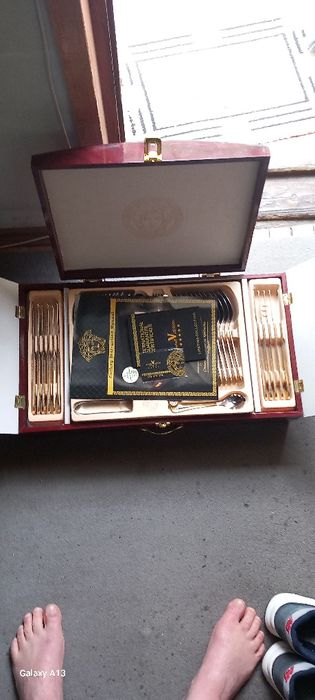 Продавам луксозна посуда цена по договаряне