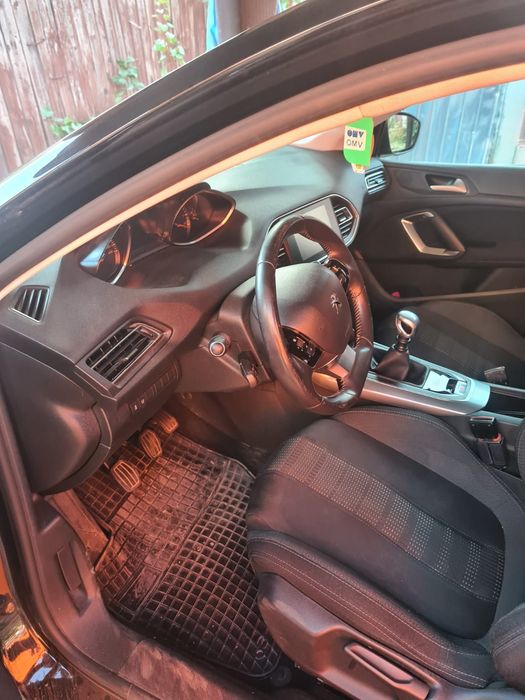 Peugeot 308SW Blue HDI 2015