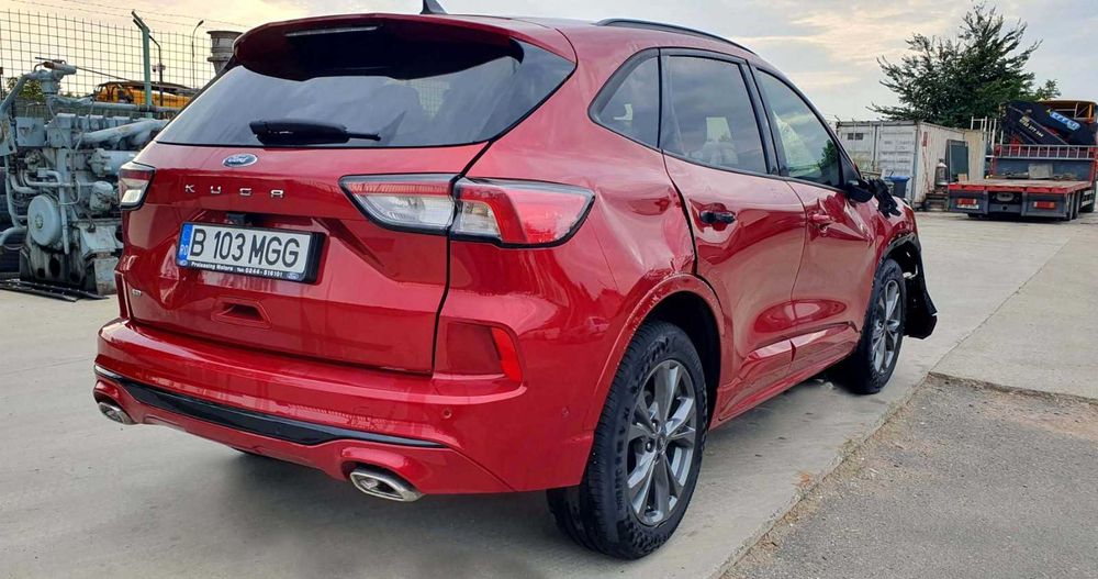 Dezmembrez Ford Kuga MK3 ST-Line 2.0 EcoBlue 4x4 YMDA 190 Cai 8F40