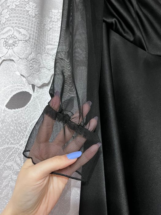 Rochie croită manual