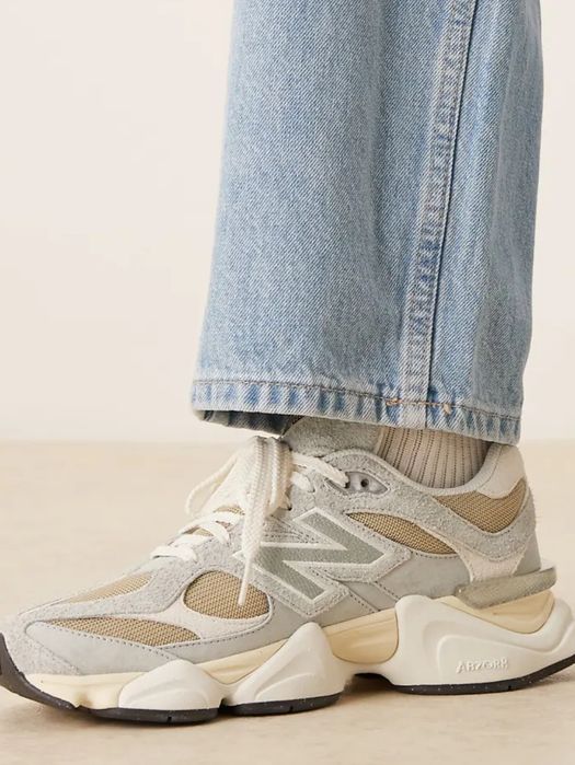 Сникърси New Balance 9060 в сиво и бежово