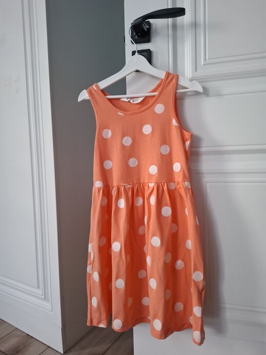 Платье для девочек от бренда H&M 122-128 раз.