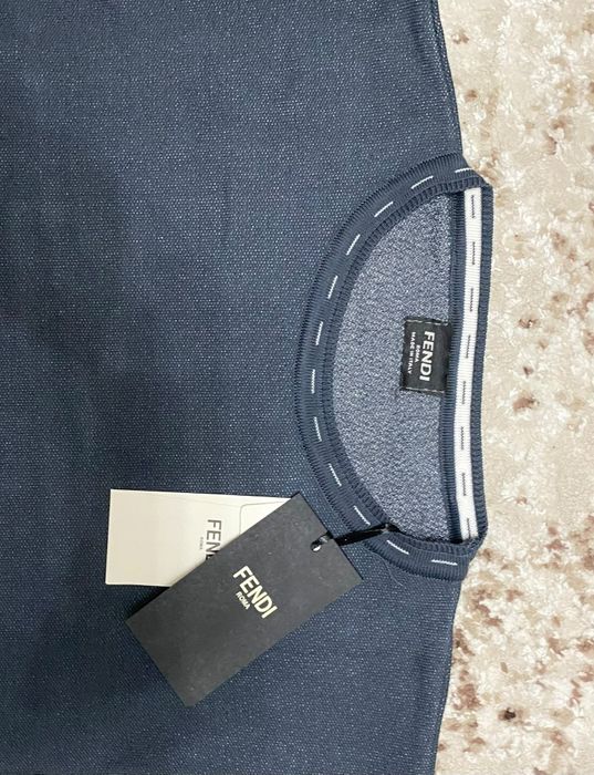 Vând bluza eleganta noua de bărbați