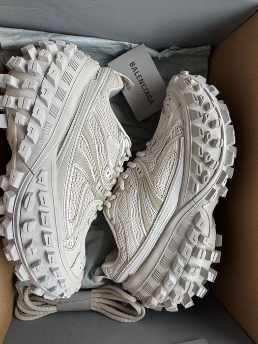 Balenciaga noi, mărimi 38