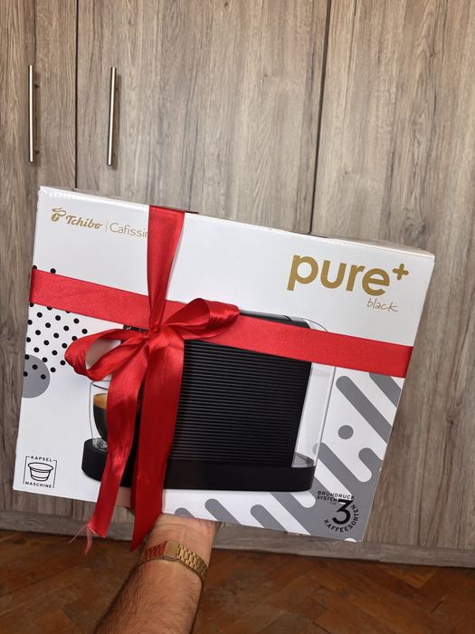 Кафемашина с капсули Tchibo Cafissimo Pure Plus - черна