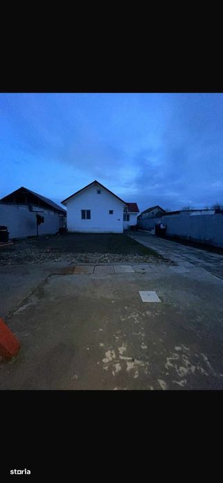 Casă cu 3 camere