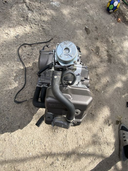 Vând motor honda 125 ccm