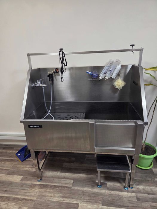 Вана за къпане на кучета (Груминг)