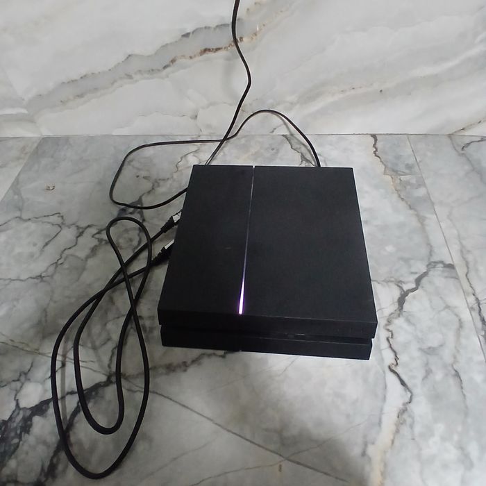 PS4 defect +HDMY inclus...det despre defecțiune în pv