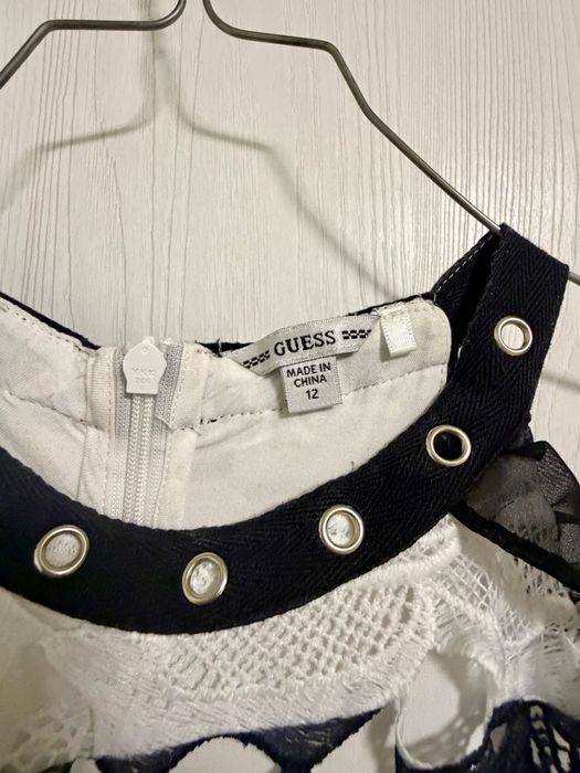Дамски дантелен гащеризон GUESS – XS, черно и бяло