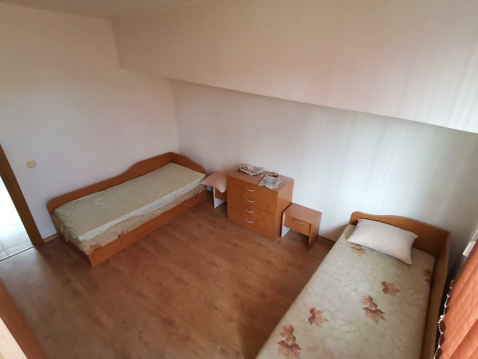 Дава се под наем Двустаен апартамент в Бургас, Център - 60 кв.м за 183.6 € - Снимка #3