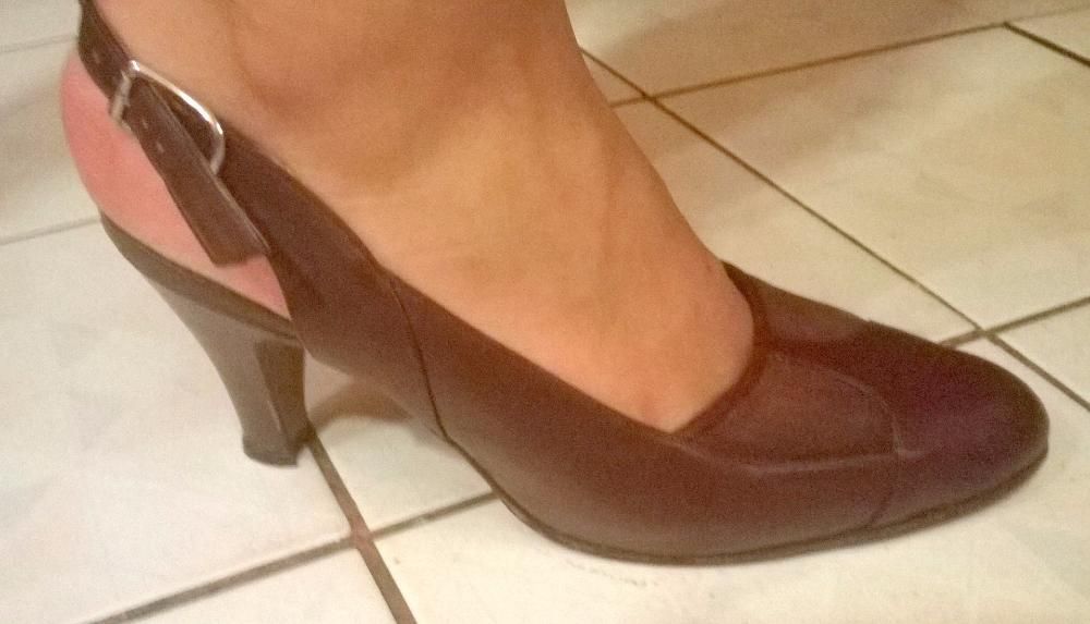 Pantofi decupati piele GUBAN noi