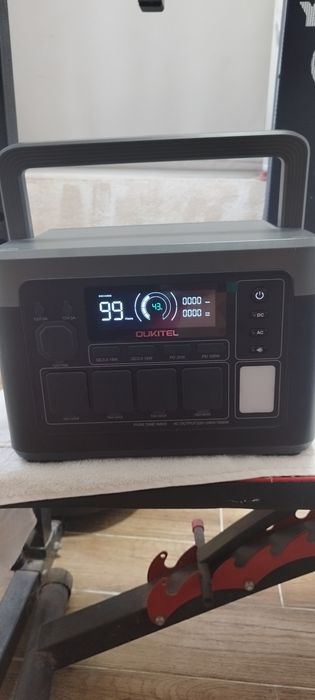 Преносима соларна зарядна станция  1800 W Oukitel power station