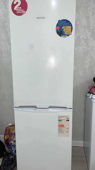 Холодильник vestel