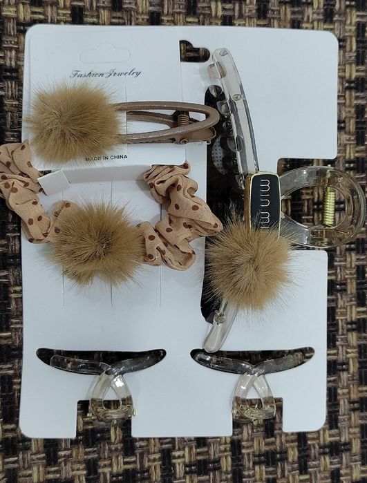 Zakolka 5 talik nabor  Optomga beriladi .Donaga yo'q