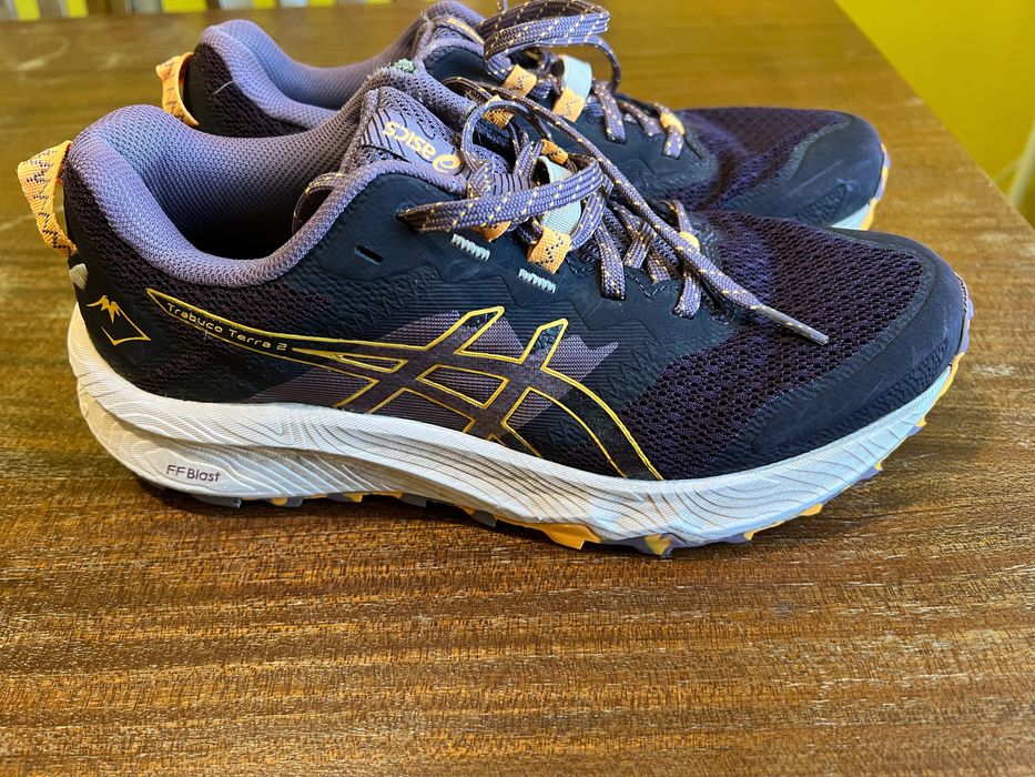 Обувки за трейл бягане ASICS Trabucco Terra 2