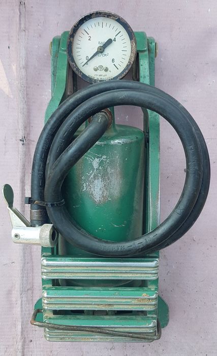 Продаётся автомобильный насос