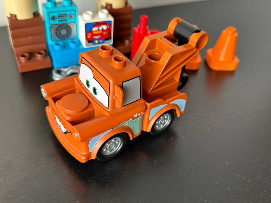 Lego Duplo 10856  Mater’s Shed McQueen