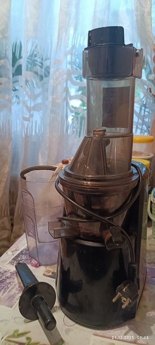 Продам соковыжималку