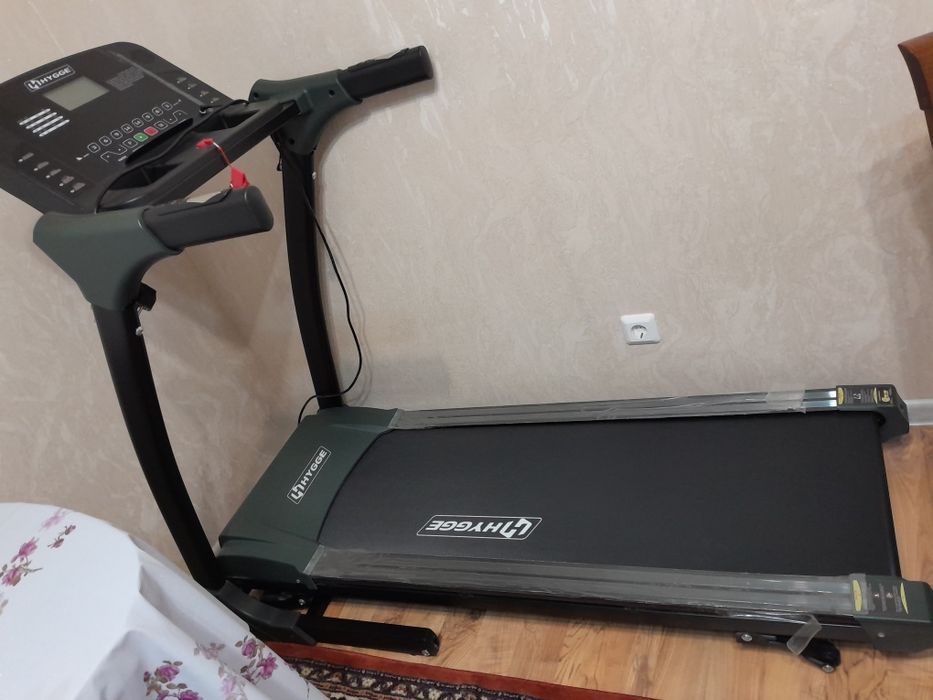 Продам беговую дорожку