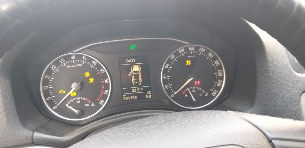 Шкода Октавия 1.6TDI на части