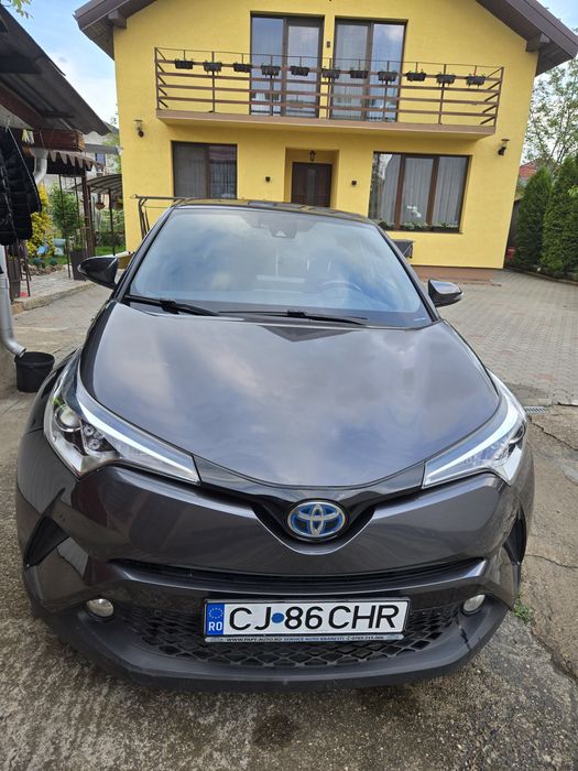 Toyota chr hybrid
