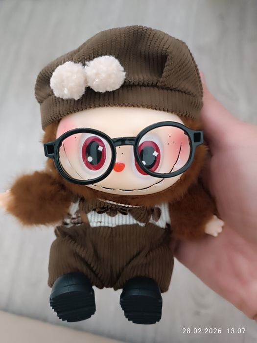 Лабубу стильный  персонажс брелком