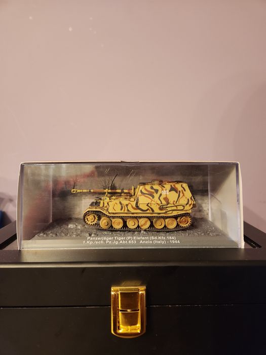 Deagostini Панцери първи брой Tiger