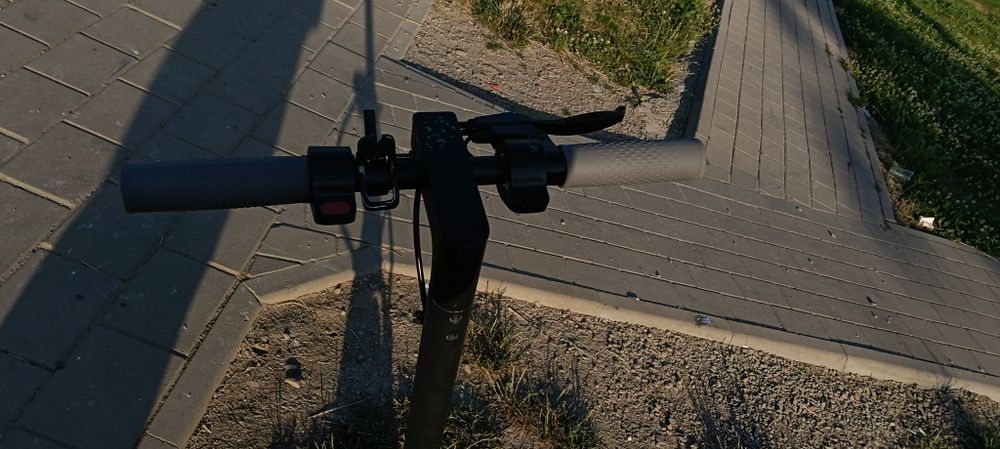 (PRIMESC DOAR CASH)Trotineta electrica in stare decenta. Preț negociabil