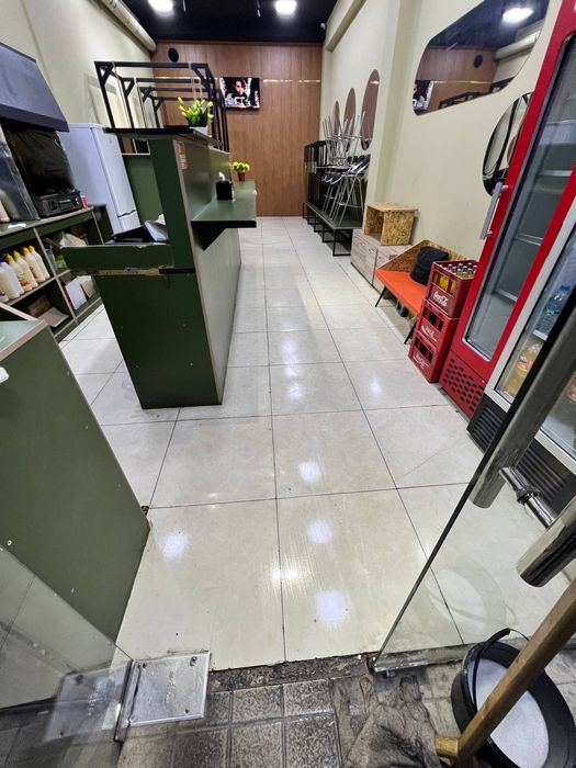 Fast food uchun tayyor mebel sotiladi