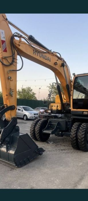 Погрузчик фронтальный