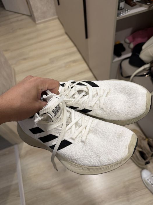 Кроссовки adidas