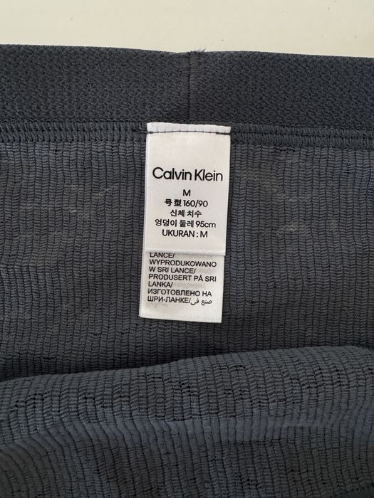 Calvin Klein M размер, Л размер