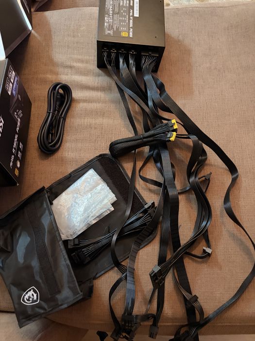 Продам новый модульный Блок Питания 750w 4 pci-e